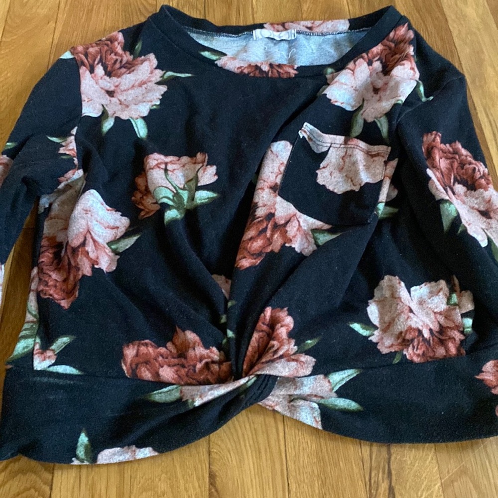 Sweater crop